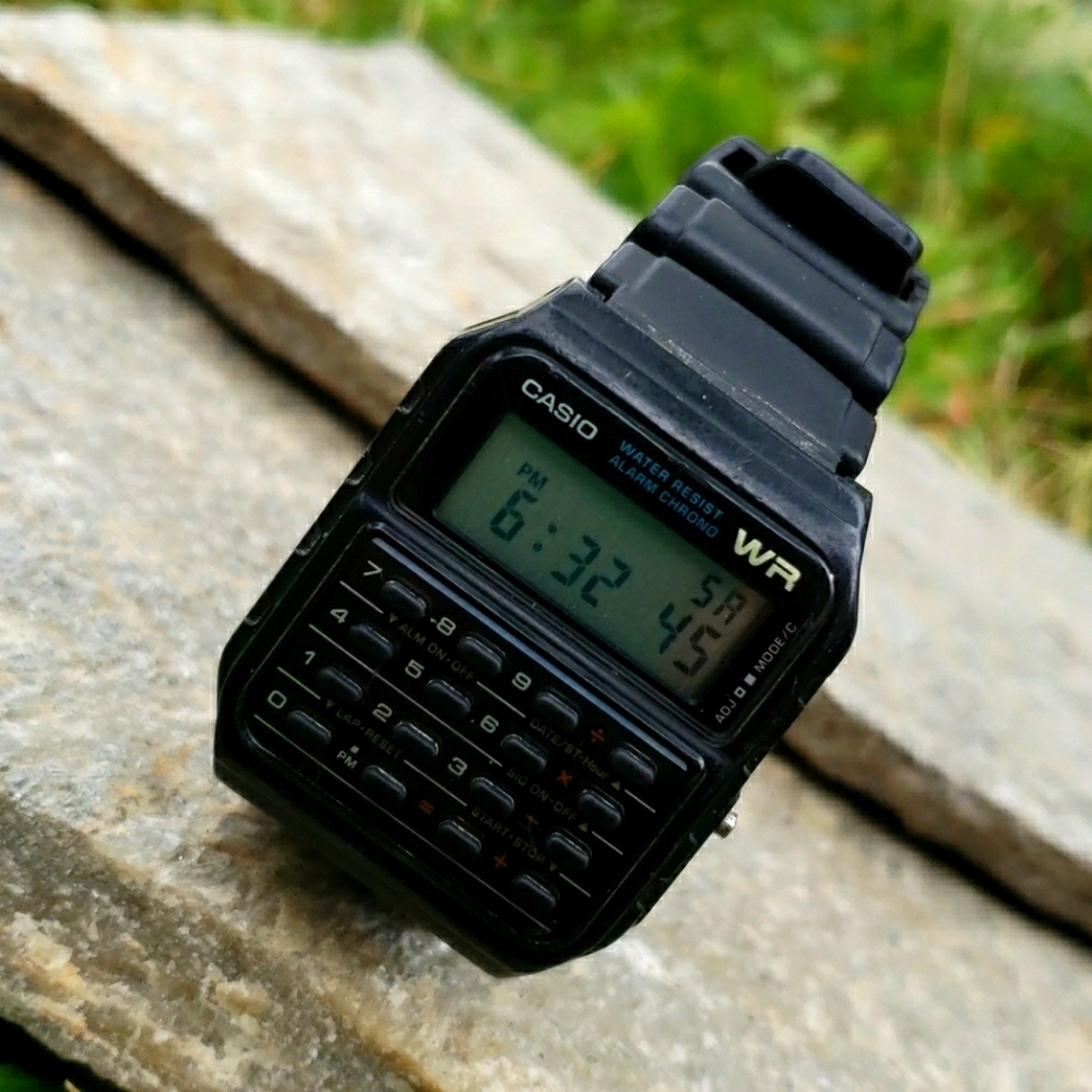 Vintage Casio Calculator Alarm Chrono Wrist Watch - Picture 2 of 8